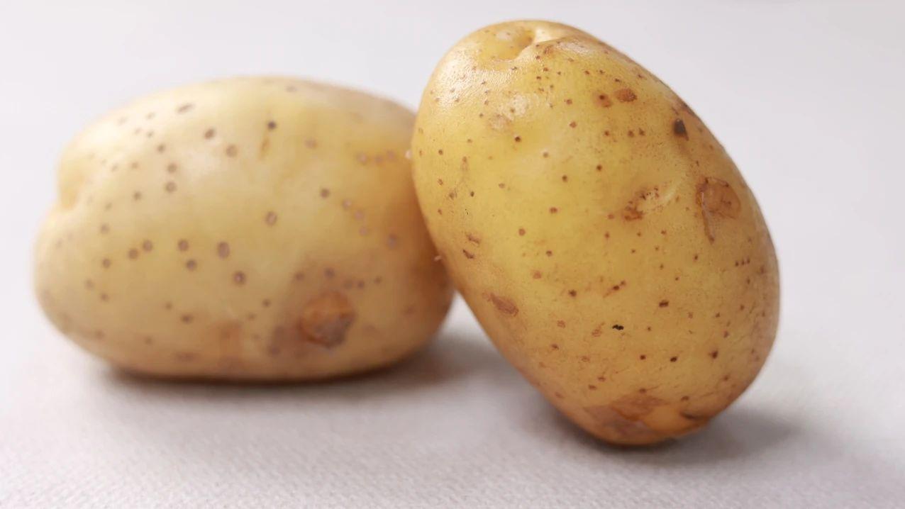 有高血糖风险的人群，这4种食物请撤下餐桌，当心病情恶化