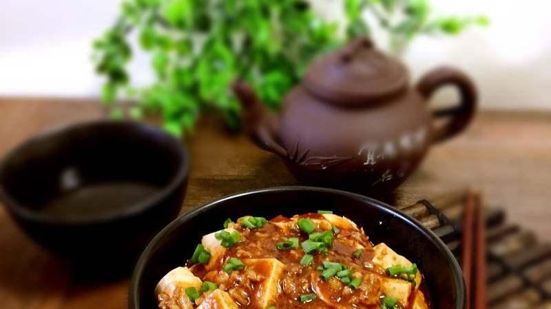 辣到你心肺的四川名菜：家庭版麻婆豆腐教程来袭！