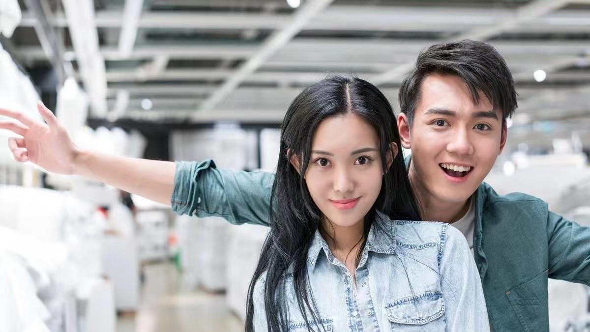 男人如此反常的“怂”表现，才是离不开一个女人的深情