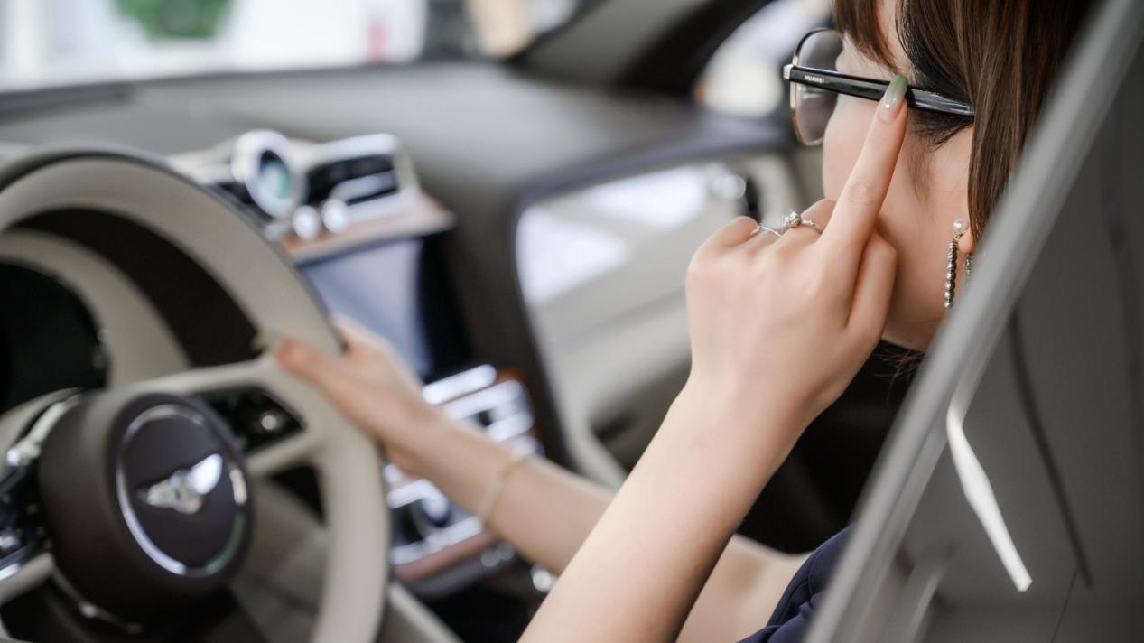 传统眼镜的升级之选！华为智能眼镜 2正在热销