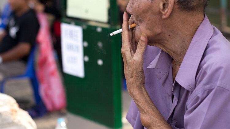 香烟有害健康其实是“大骗局”，尼古丁根本不致癌？真相更加残酷