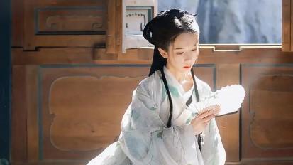 我本是亡国公主，被迫成为替身，而今夜是我夫君宠幸白月光之夜