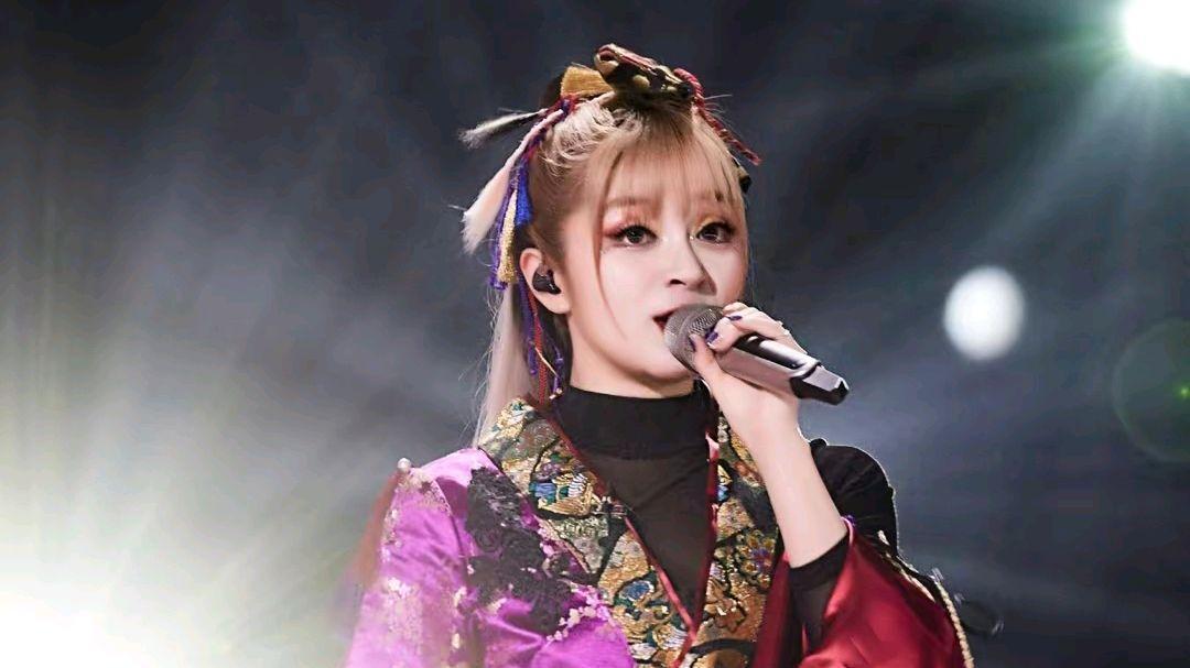 当年《歌手》结石姐夺冠无人抵制，为什么现在这么多人抵制小美