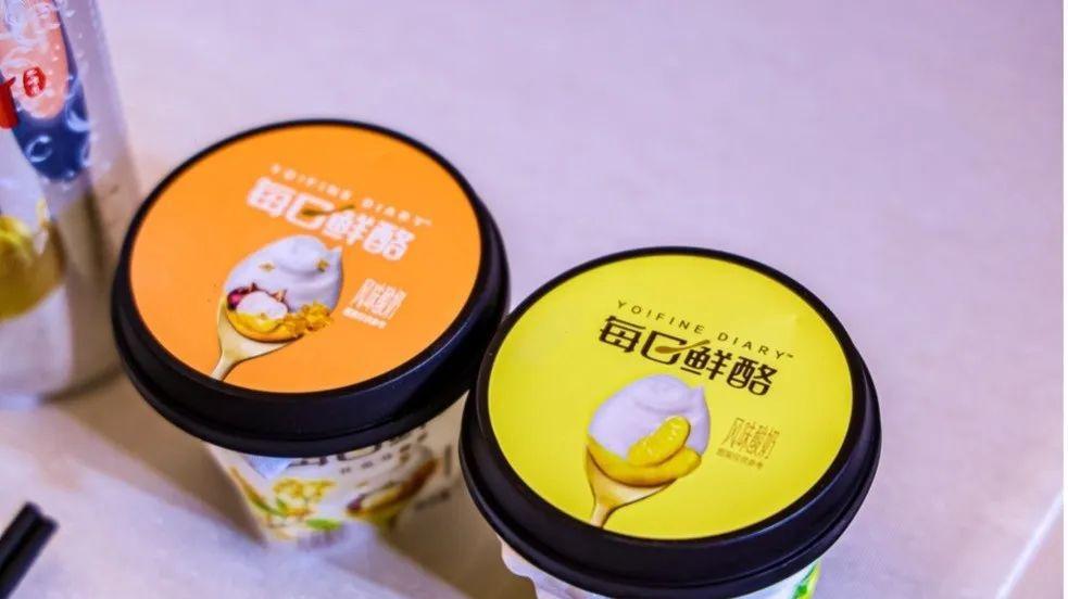 是谁左手“发疯”直播，右手满足中国胃？