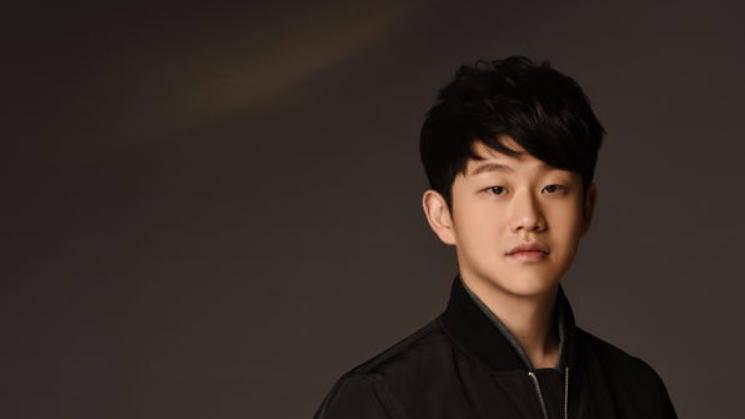 偶像男歌手去世遗体23天无人认领，经纪人：他本是很寂寞的人