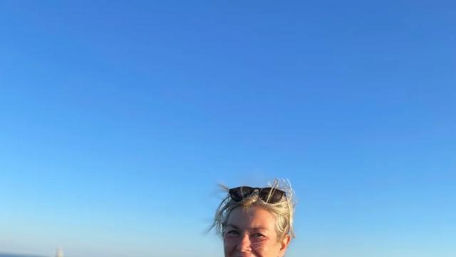 猫咪失踪，狗狗带领铲屎官冲进树林，解救被困30米深井猫猫，暖！