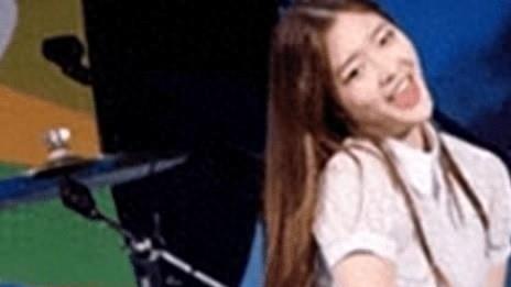 韩国女星跳舞时发生意外，“隐私部位”突然掉到肚子上