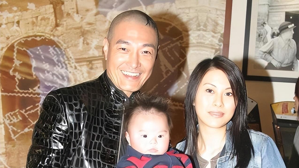 46岁女演员黎淑贤烧炭自杀，前一晚还分享在豪宅内炭火烧烤的动态