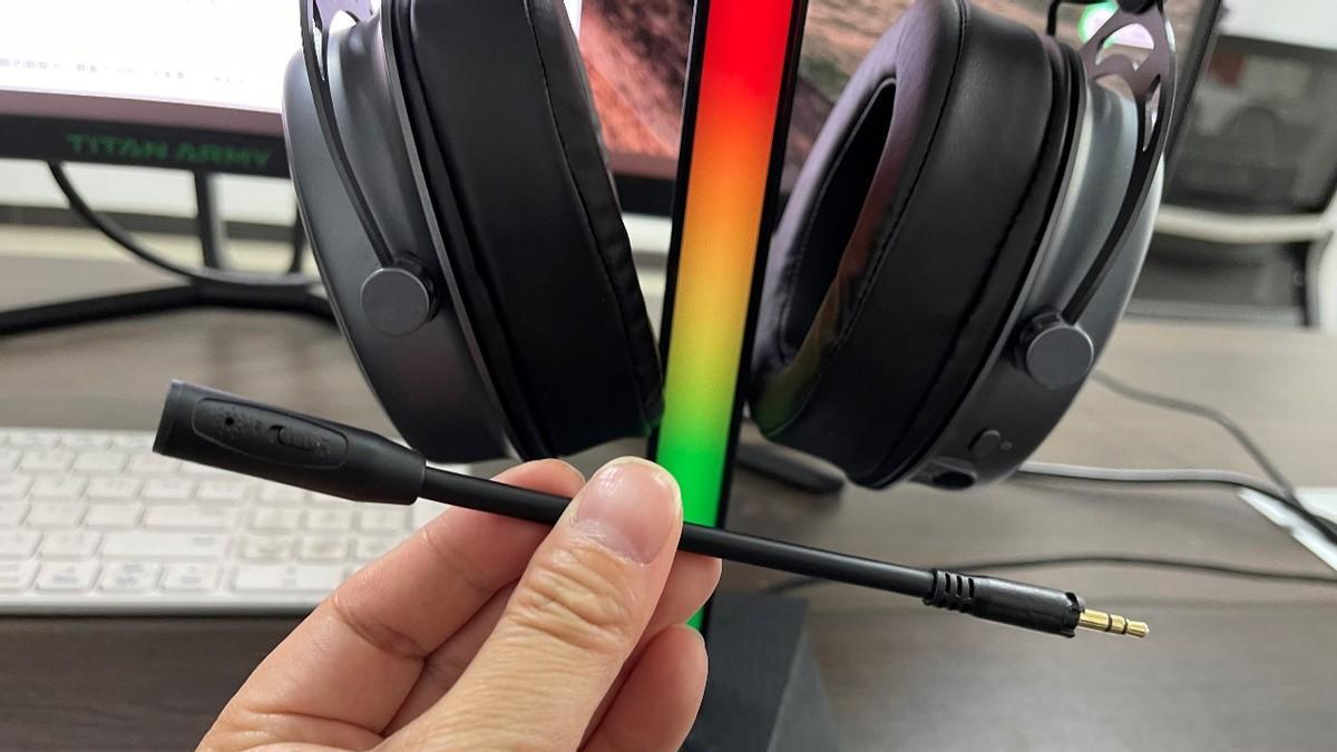 雷柏VH800游戏耳机体验，双音腔结构，无线双模，网友：如何？