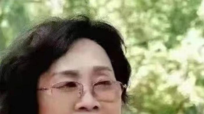 为爱之心魂寻觅一处禅意诗韵的佳苑——浅读安娟英女士二十首诗句之悟觉