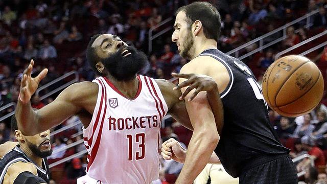 一个打出疯子般的数据，一个疯子般扒数据夸哈登！