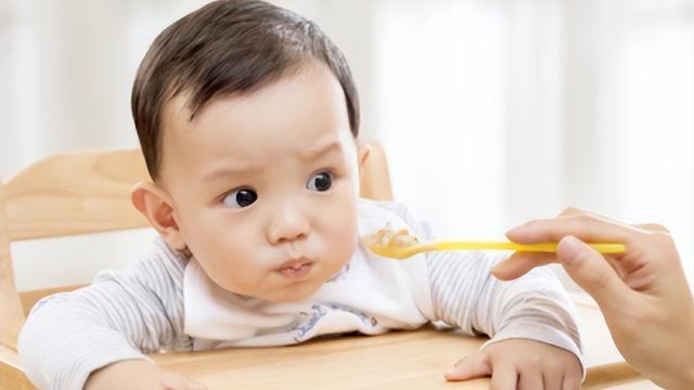 冬天孩子长得慢，这4种食物更要少吃，以免孩子身体差不长个