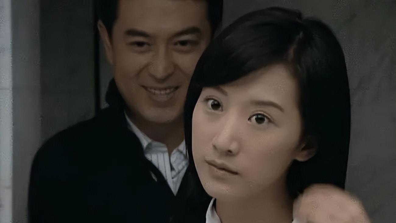 成都女副区长和扬州女副局长的风波，告诉我们什么？