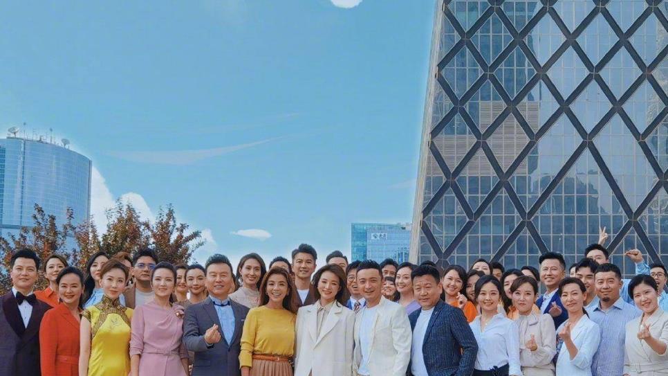 欧阳夏丹已不再担任央视主持人！现身故宫晨跑，生活悠闲又滋润