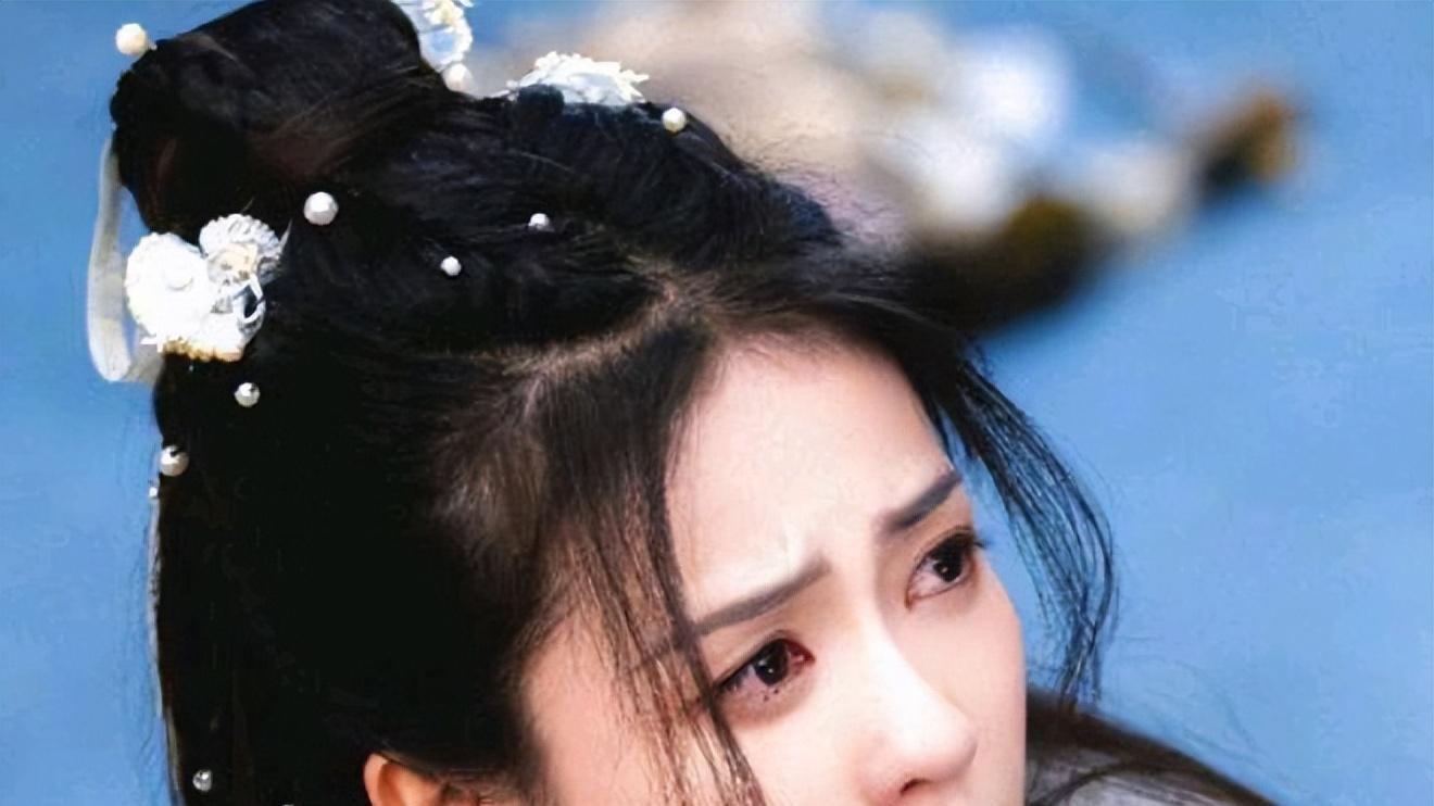 林允原名被扒曾校园霸凌遭退学？网友：建议封杀