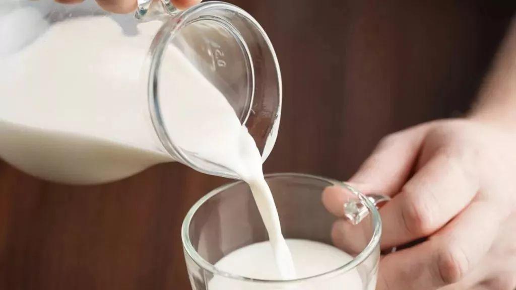 牛奶|经常喝牛奶会让人变白、吃酱油会让人变黑？你见到成效了吗
