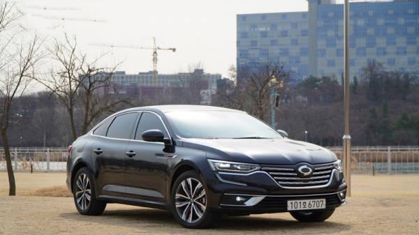 雷诺三星SM6：优雅设计与科技实力的完美结合，中高级轿车市场的黑马