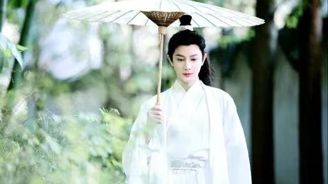 青楼女子被赎身后发现一直有人监视自己，结局令人毛骨悚然