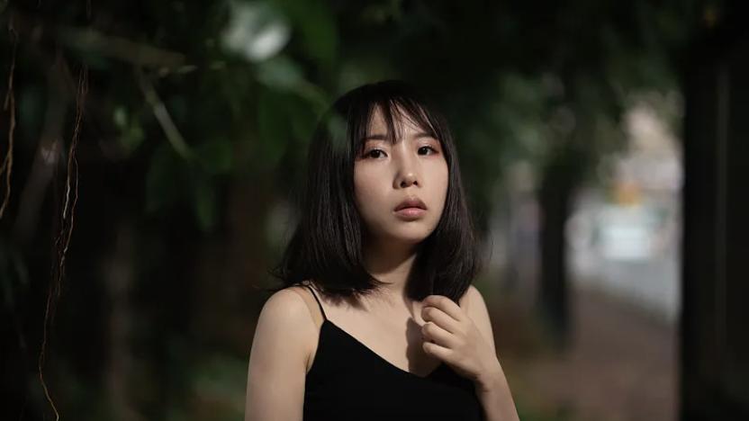 小镇女孩的残酷成长史：5岁那年我妈扔了我，被找回来之后，她恨了我一辈子。