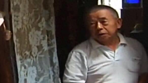 男子5年没回老房子了，发现门锁被换掉，敲开房门更是被整懵了
