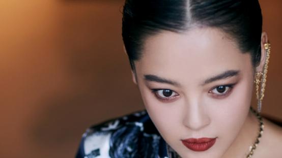 辛芷蕾靠着完美的样貌，演绎强大的内心，这样的气场让人喜欢