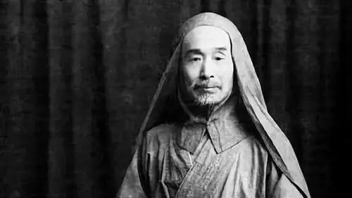 弘一法师说：等你熬到心中无爱无恨时，你会发现失去比拥有更踏实