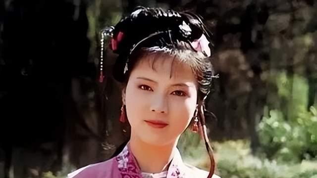 通房丫鬟是什么？《红楼梦》中袭人和平儿身份有何不同？