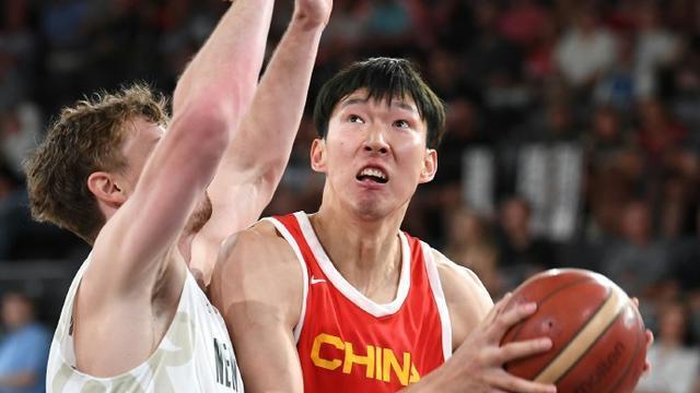 过河拆桥！中国队如果进不了奥运会，篮协不会推动周琦的交易