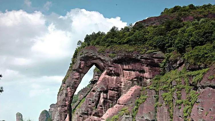 东南第一名山“比老君山更蛇和看日出，美景数不胜数”