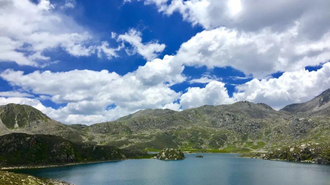 奔走相告，俄么塘花海景区开园啦！