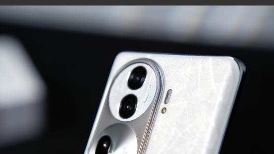 单反级大片！随身携带的手机就能记录新疆雪景，效果太惊艳了