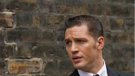 曾饰演过多部影视剧，因毒液火遍全球，成为漫威公司的签约演员