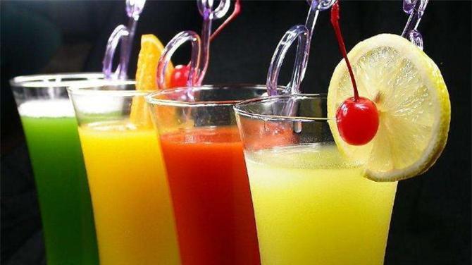 鲜榨果汁能放多久？鲜榨果汁隔夜了还能喝吗？