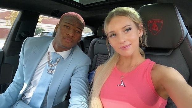 与女友大秀恩爱！自称打爆詹姆斯的凯琼斯被裁后，生活依旧潇洒