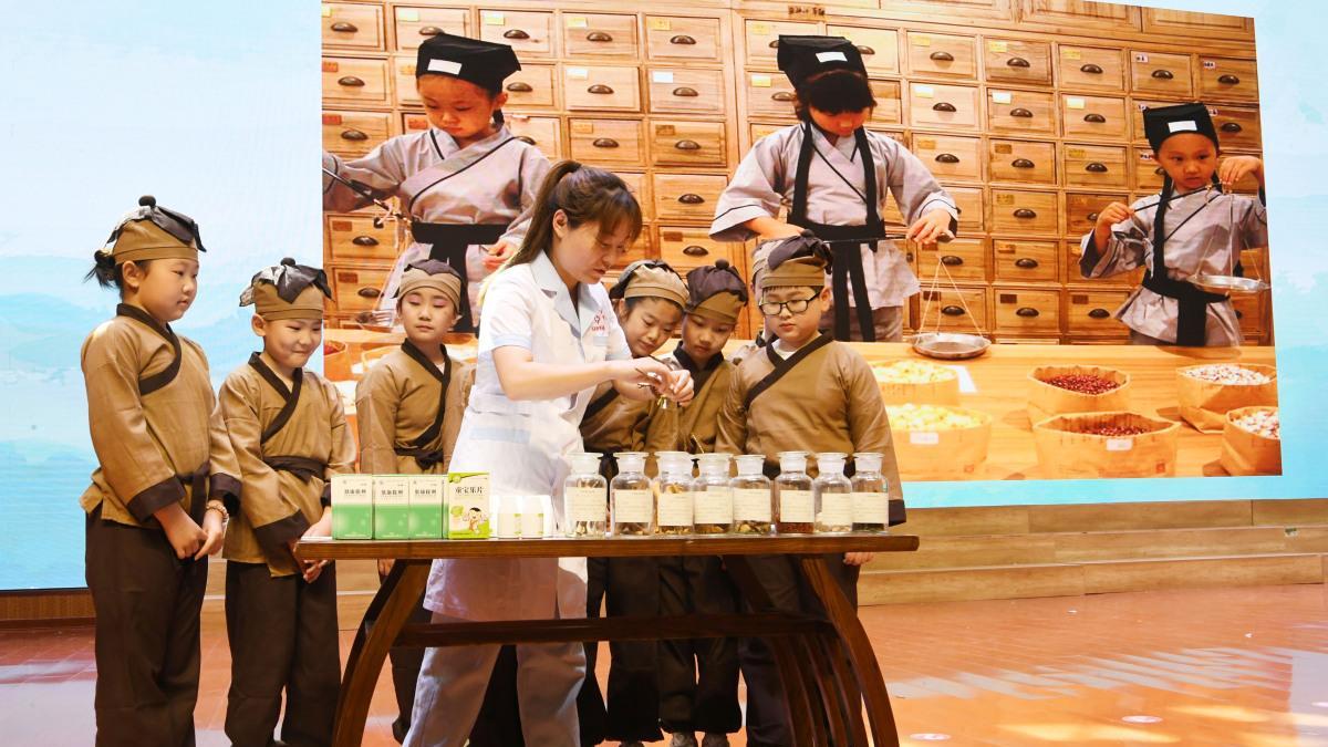 报考执业药师有哪些好处，需要哪些条件，看完就明白了