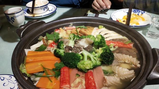 甘肃武威：凉州古城的美食文化