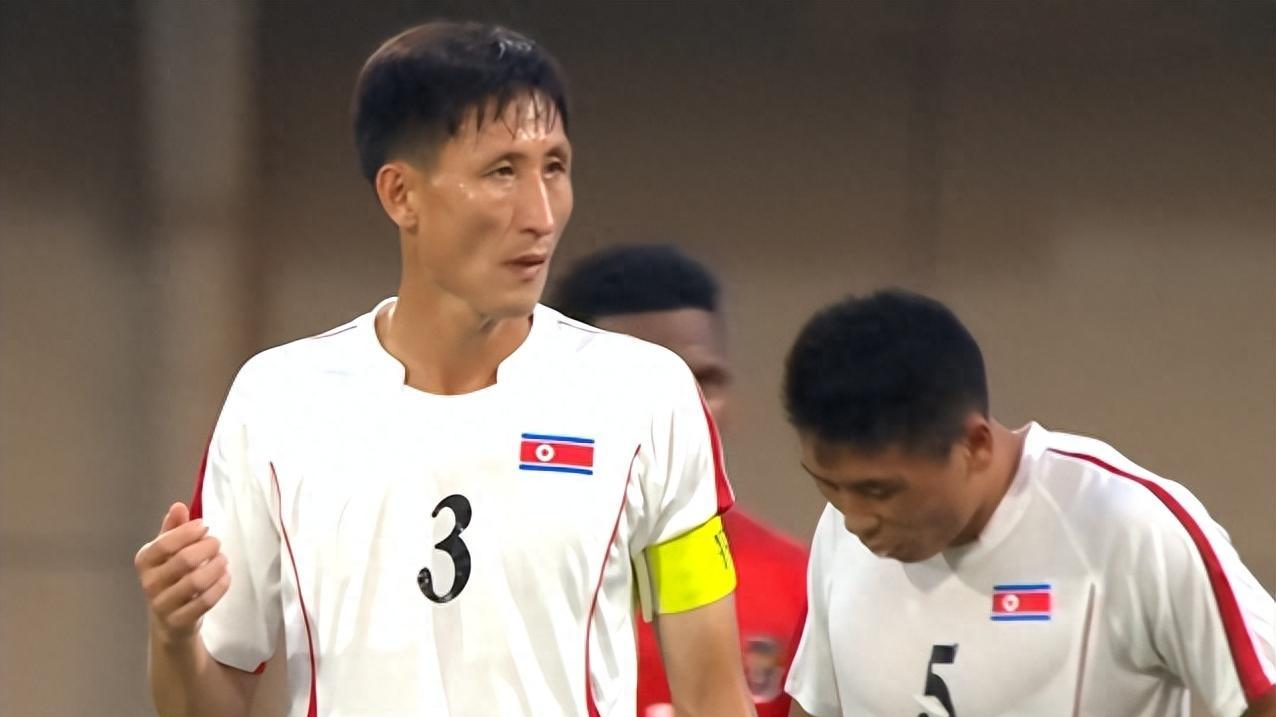 1-4！中国球队惨败出局，朝鲜3连胜头名晋级，亚运会男足16强诞生6席