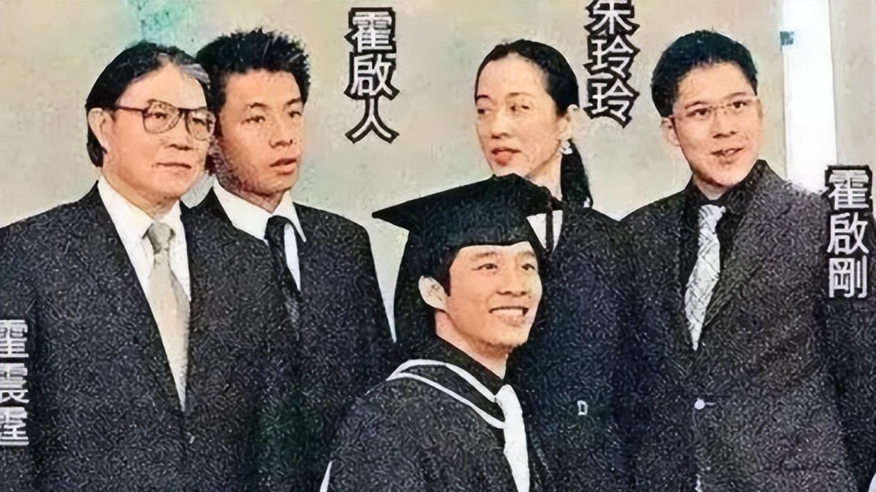 港姐冠军朱玲玲：富豪曾3千万迎娶她，婚后连戴珠宝都要写欠条