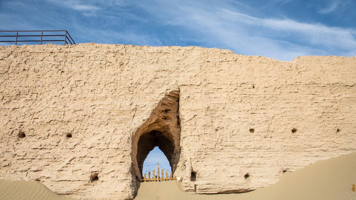 神秘黑水城之二——流入边境的军政文书