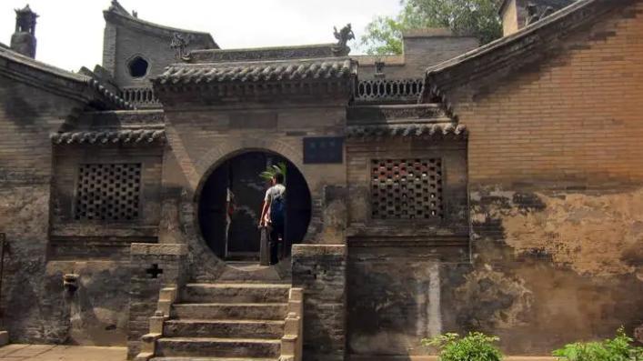 我国最大私人住宅，比故宫还厉害，耗时三百年才建成，处处是珍宝