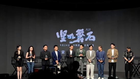 坚如磐石破9亿！花400块娶老婆，吃大姐奶水长大，于和伟早该火了