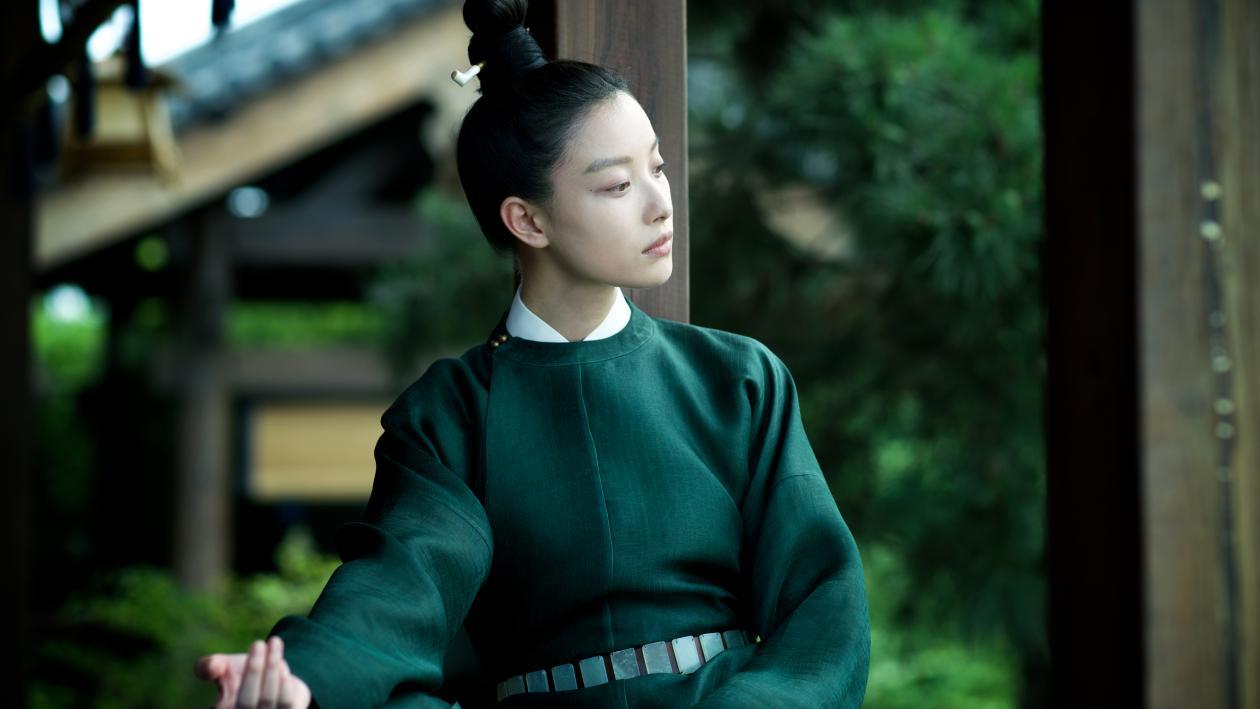 电视剧《天盛长歌》服道化很精细很有厚重感，选角也很棒，的确是一部精品古装剧