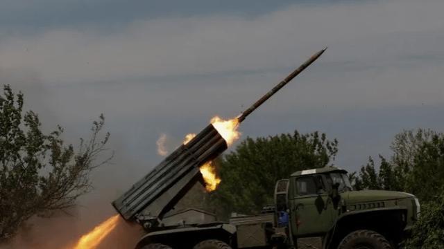 俄一天遭袭超300次，乌军行动时间已确定，普京下令加强边境安全