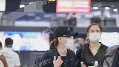 黄义达和唐嫣经纪人秘密喜结良缘，浪漫外出照片曝光！