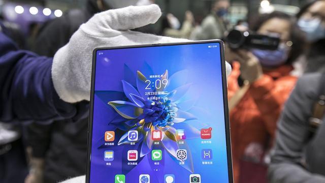 华为MateX2折叠屏评估：优势与不足一览