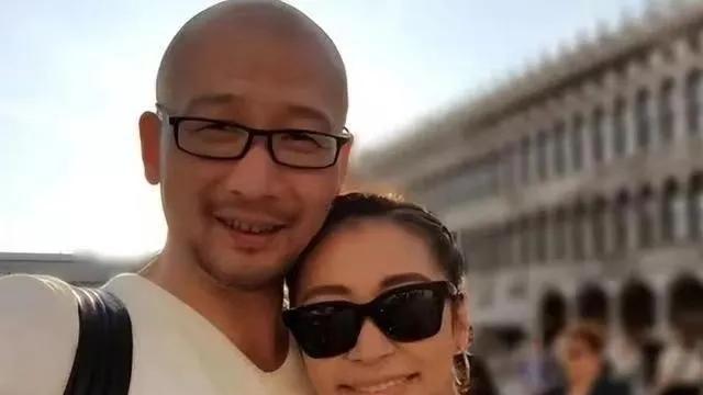 丁昱彤怒指梁静恶行！被其强制关精神病院，抢走手机为难家属