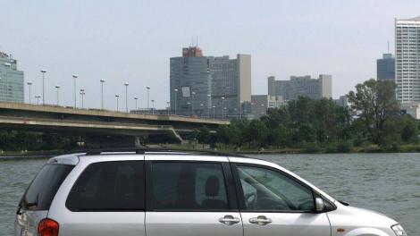 家庭伙伴，共享美好时光！探索家庭型多功能MPV为您带来的便利与舒适。