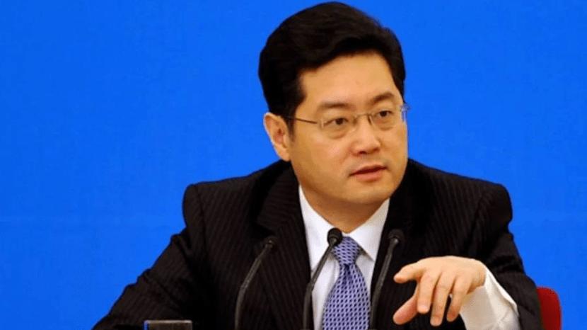 秦刚还未到，菲国内先出现变数，马科斯召见我大使，找中方讨说法