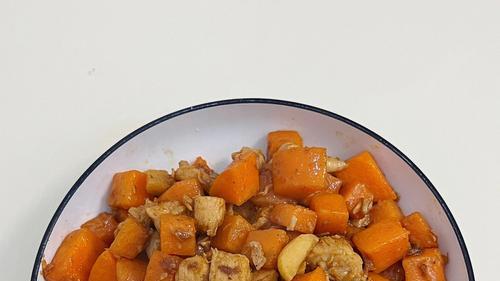 鸡胸肉炒胡萝卜 | 一道营养美味的家常菜