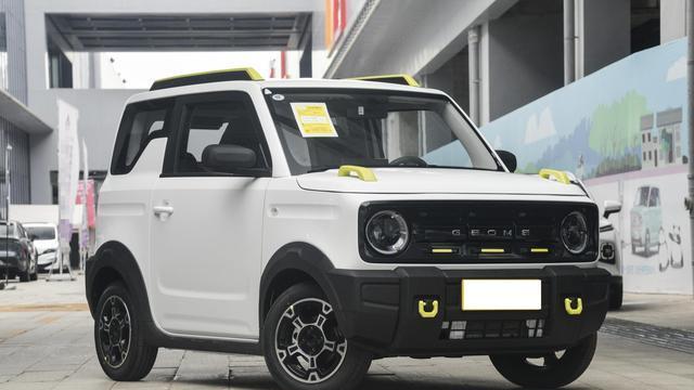 吉利熊猫骑士售5.39万元，外观酷似硬派小越野，纯电续航200公里